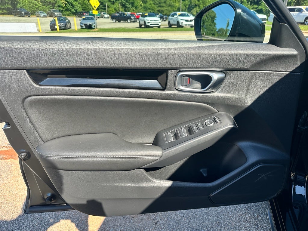 2024 Honda Civic Hatchback EX-L