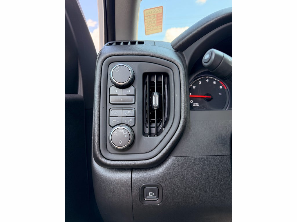 2025 Chevrolet Silverado 2500 HD Custom