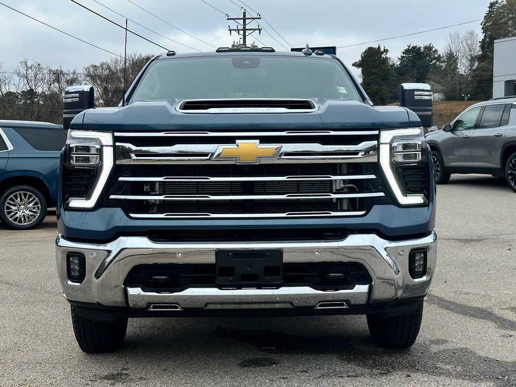 2025 Chevrolet Silverado 3500 HD LTZ