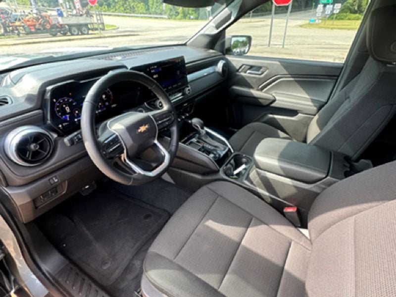 2024 Chevrolet Colorado LT