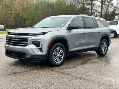 2025 Chevrolet Traverse LT