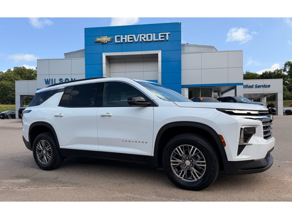 2025 Chevrolet Traverse LT