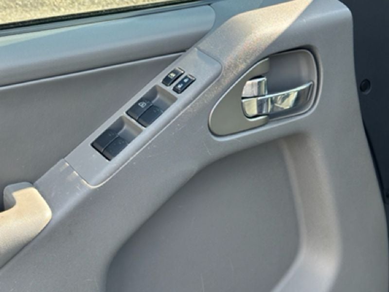 2017 Nissan Frontier SL