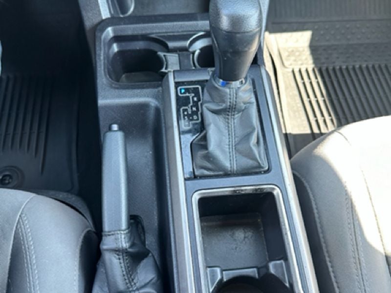 2022 Toyota Tacoma 2WD SR5