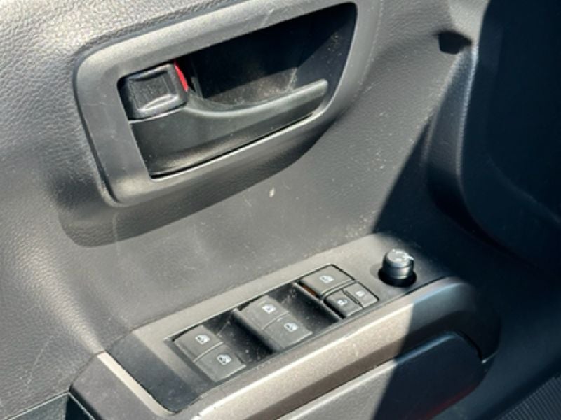 2022 Toyota Tacoma 2WD SR5
