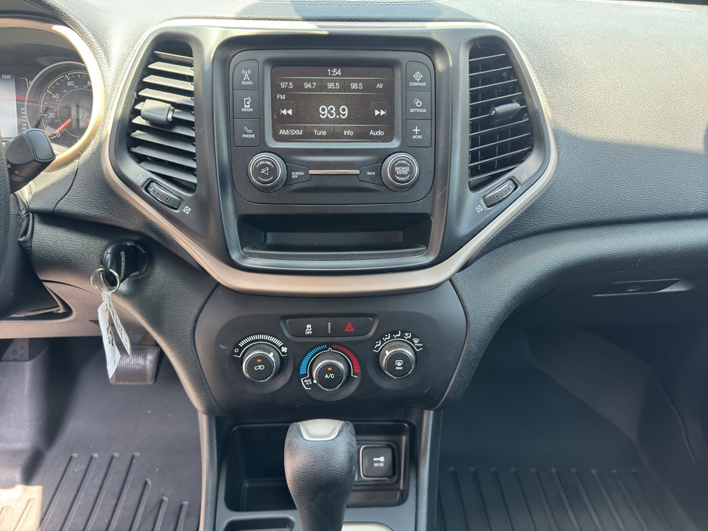 2015 Jeep Cherokee Sport