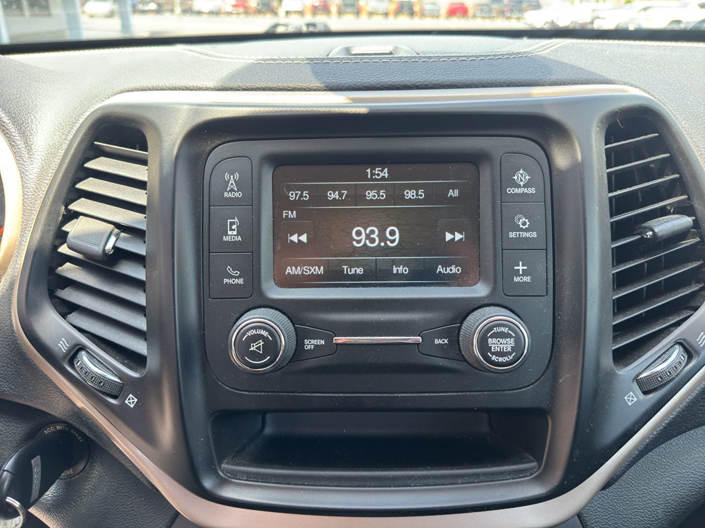 2015 Jeep Cherokee Sport