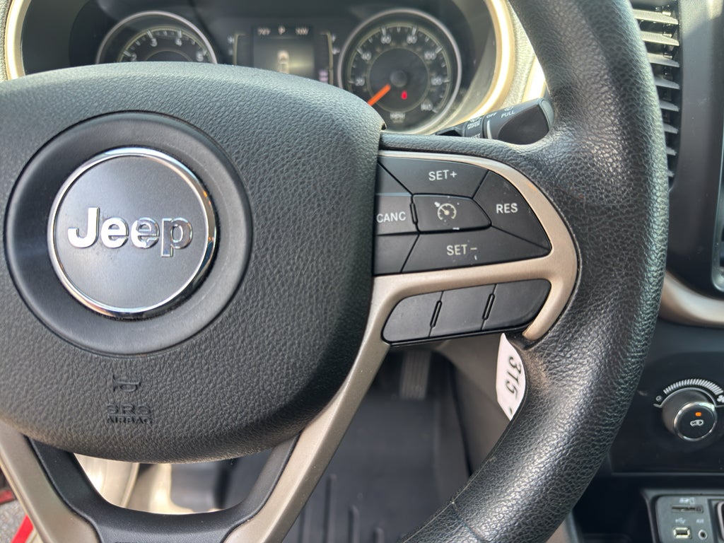 2015 Jeep Cherokee Sport