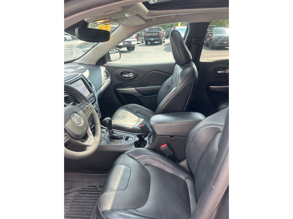 2022 Jeep Cherokee Latitude Lux