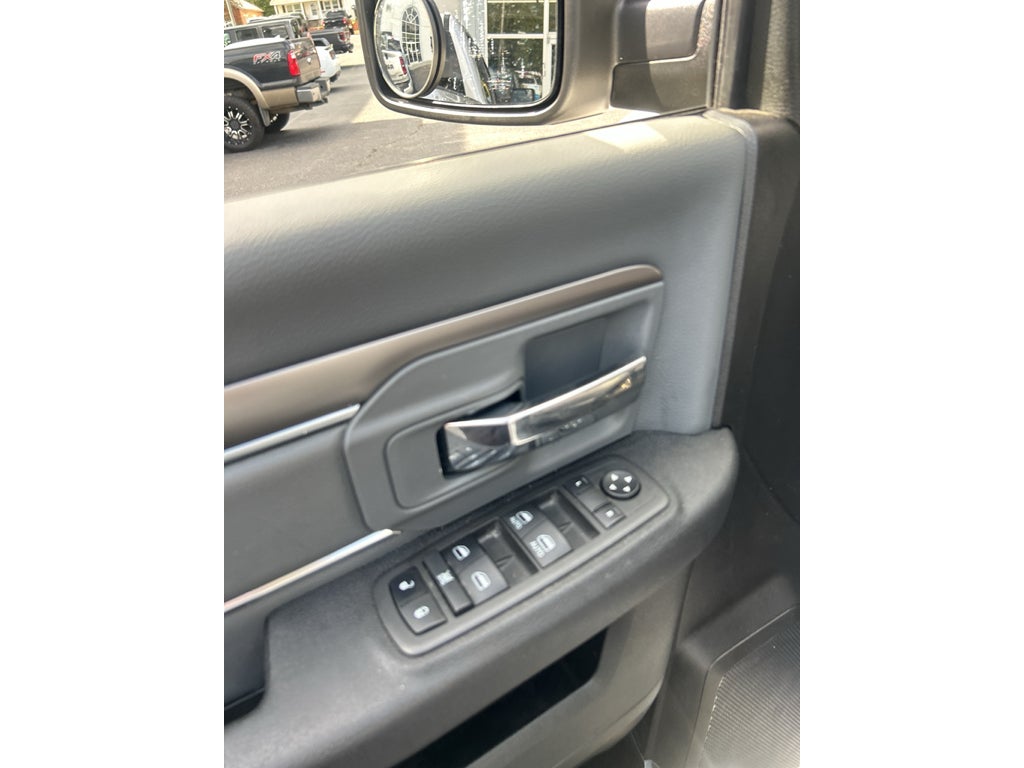 2022 RAM 1500 Classic SLT