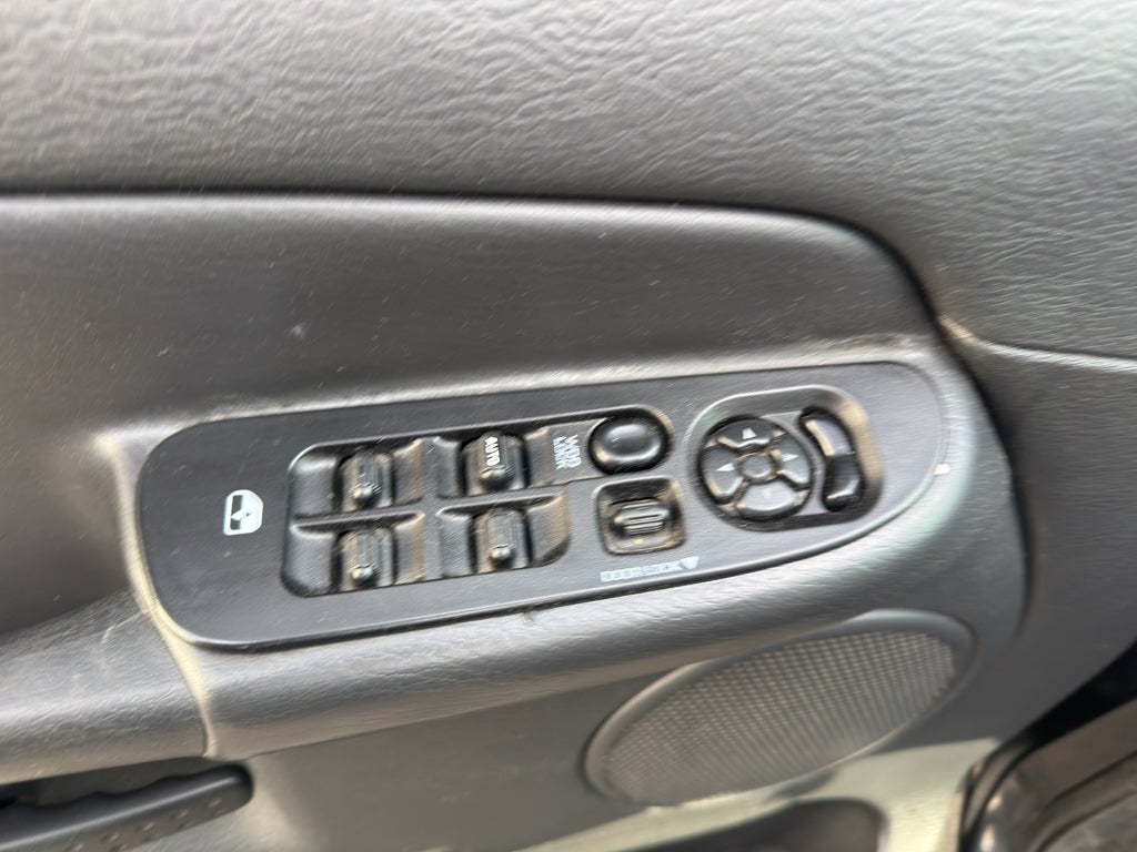 2004 Dodge Ram Pickup SLT