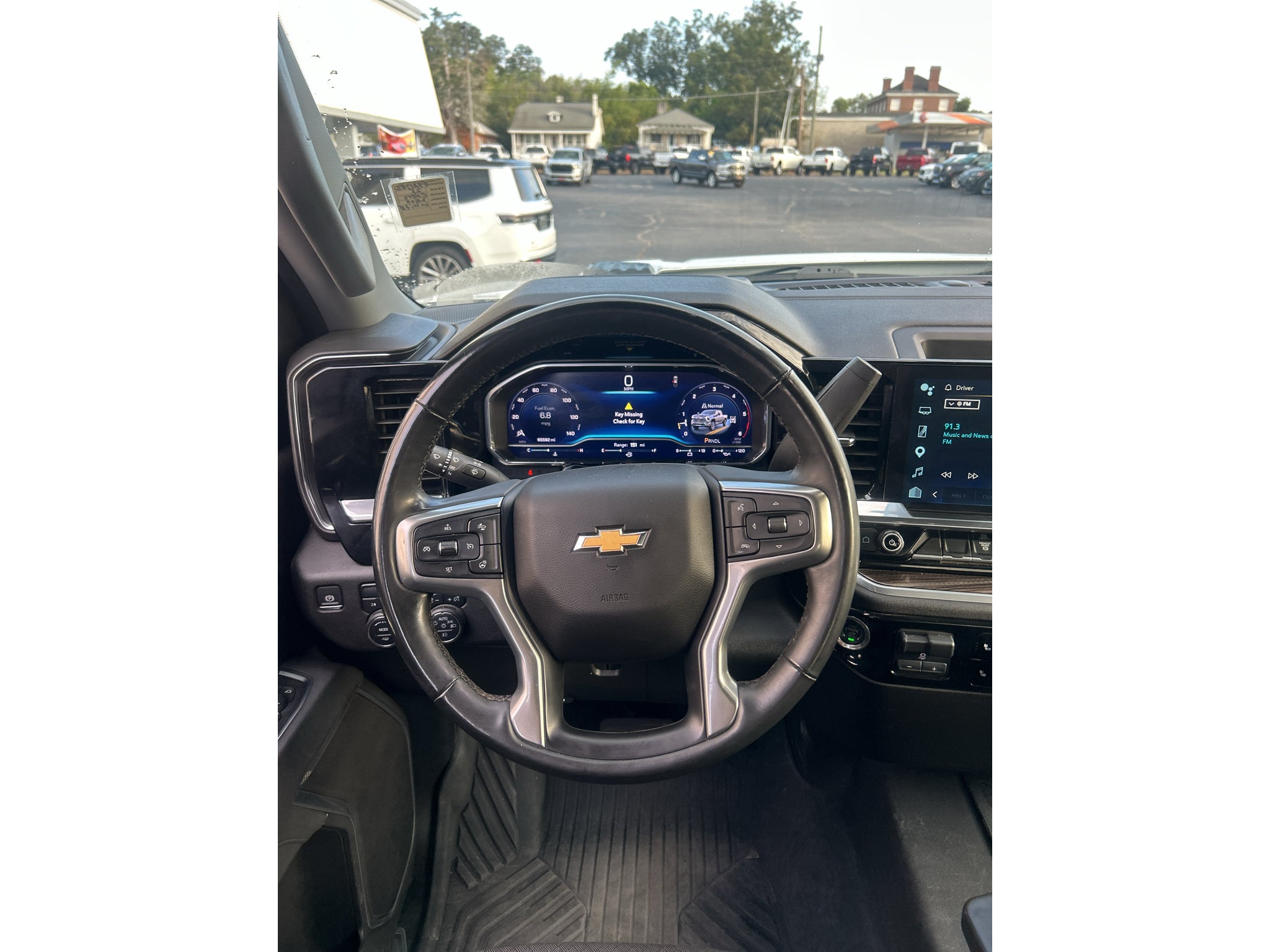 2025 Chevrolet Silverado LT
