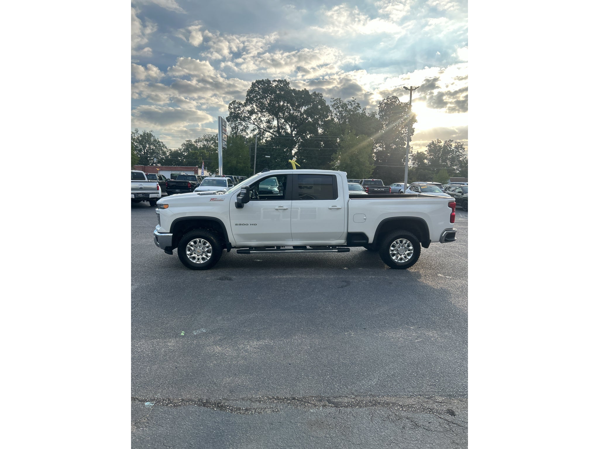2025 Chevrolet Silverado LT