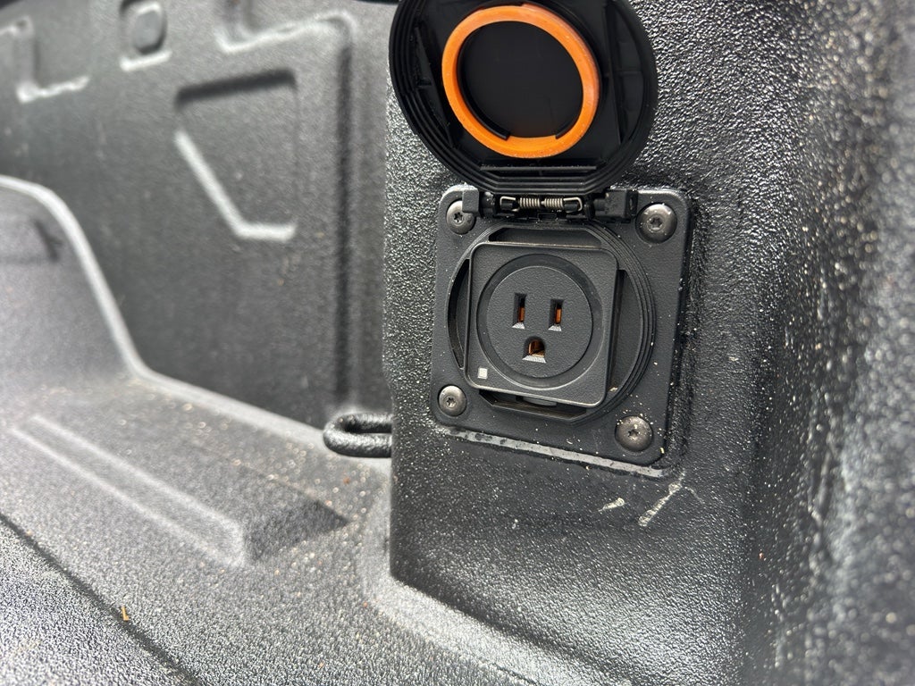 2025 Chevrolet Silverado Custom