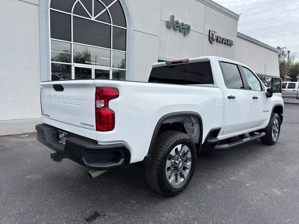 2025 Chevrolet Silverado Custom