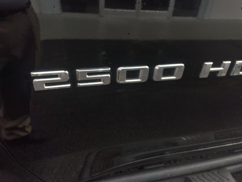 2024 Chevrolet Silverado Custom