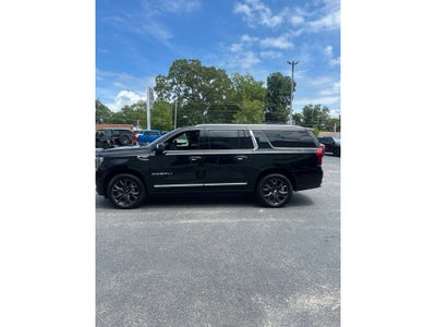 2023 GMC Yukon XL Denali