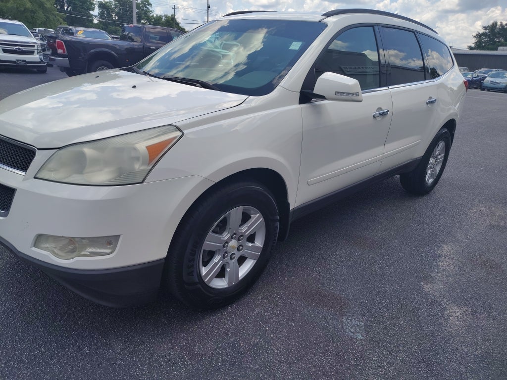 2011 Chevrolet Traverse LT w/2LT