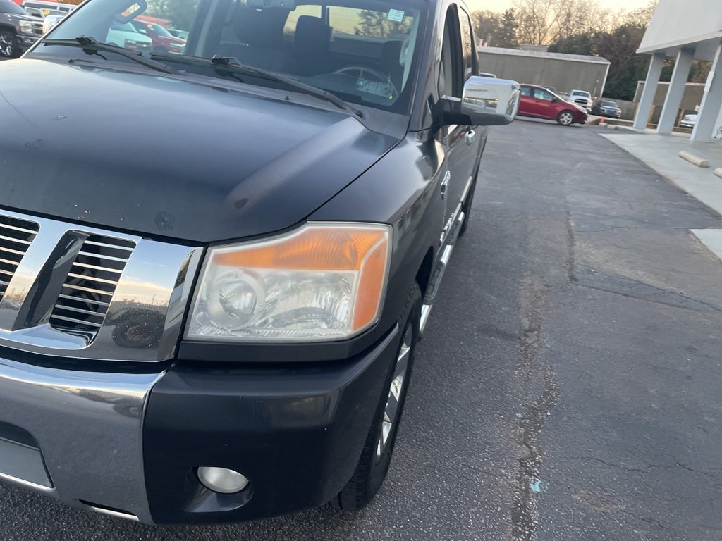2012 Nissan Titan SV