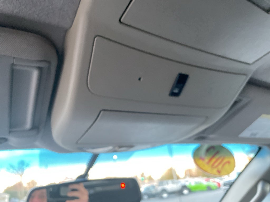 2012 Nissan Titan SV