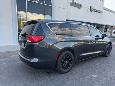 2019 Chrysler Pacifica L