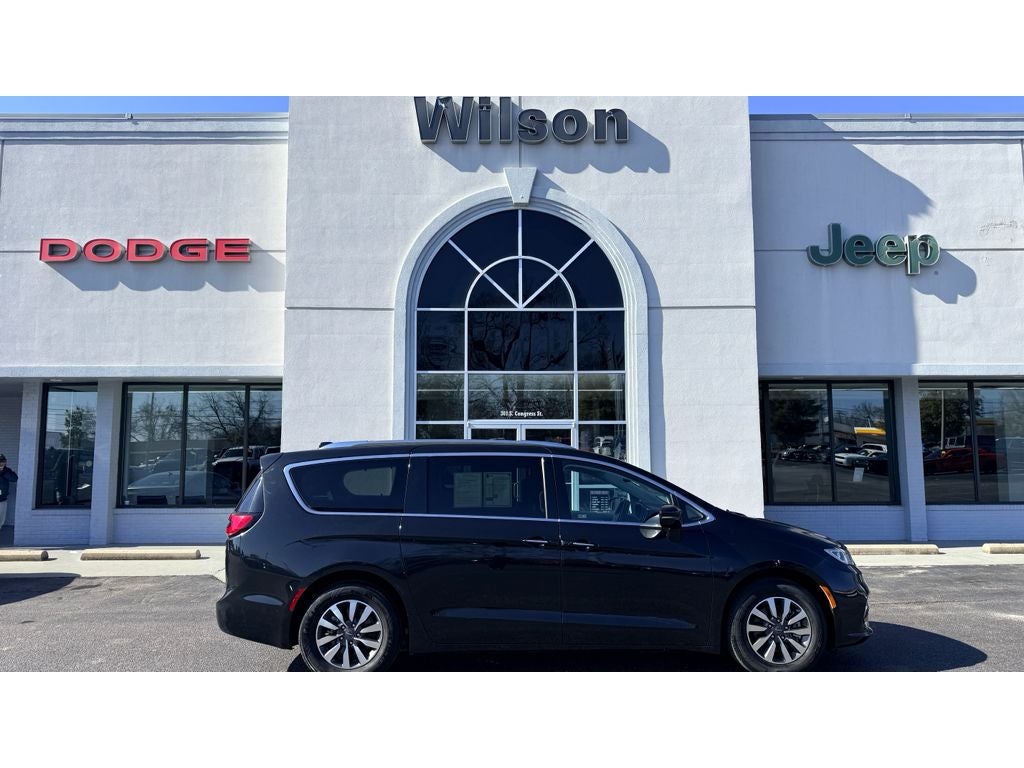 2021 Chrysler Pacifica Touring L