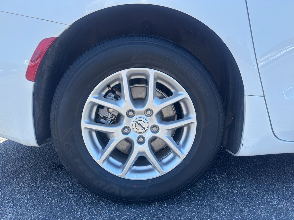 2024 Chrysler Voyager LX