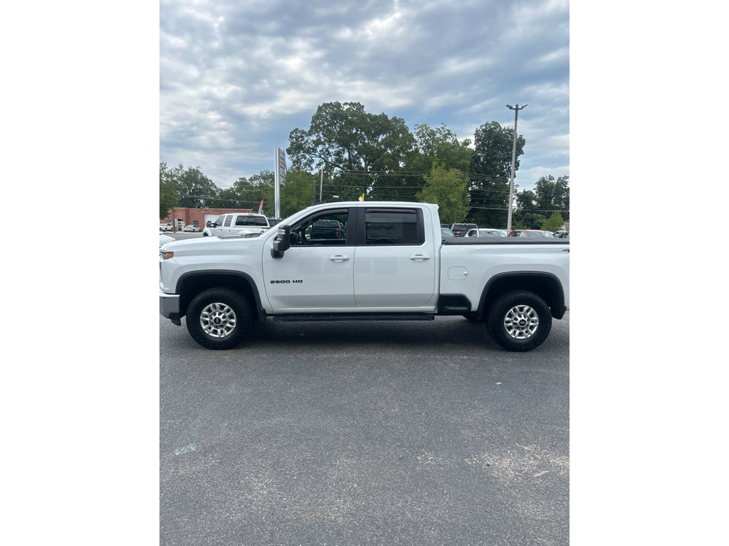 2022 Chevrolet Silverado LT
