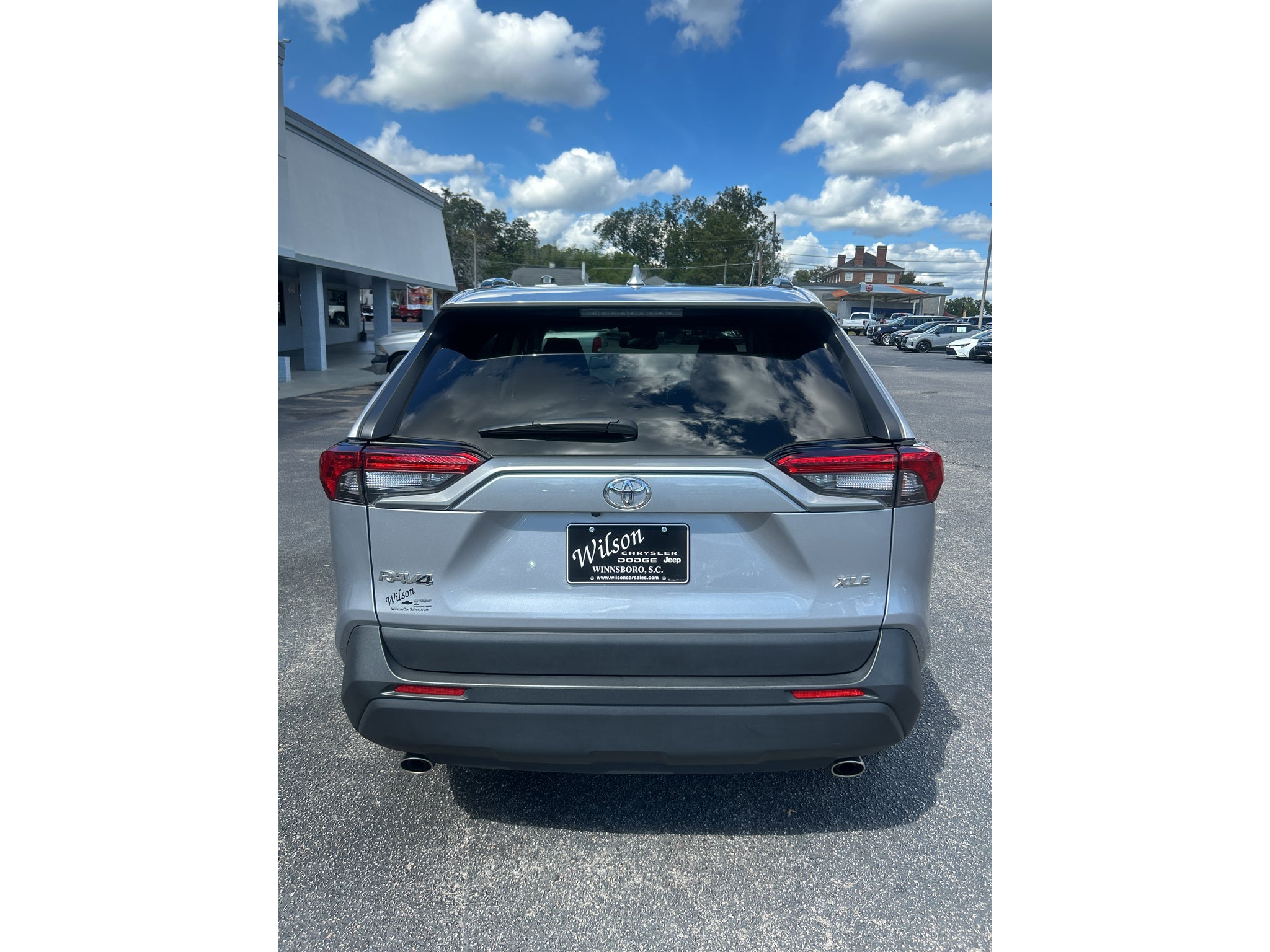 2025 Toyota RAV4 XLE