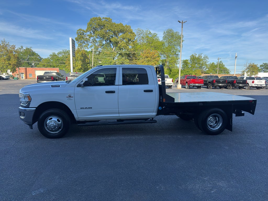 2022 RAM 3500 Chassis Tradesman