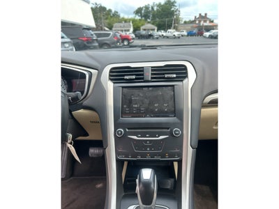 2014 Ford Fusion SE