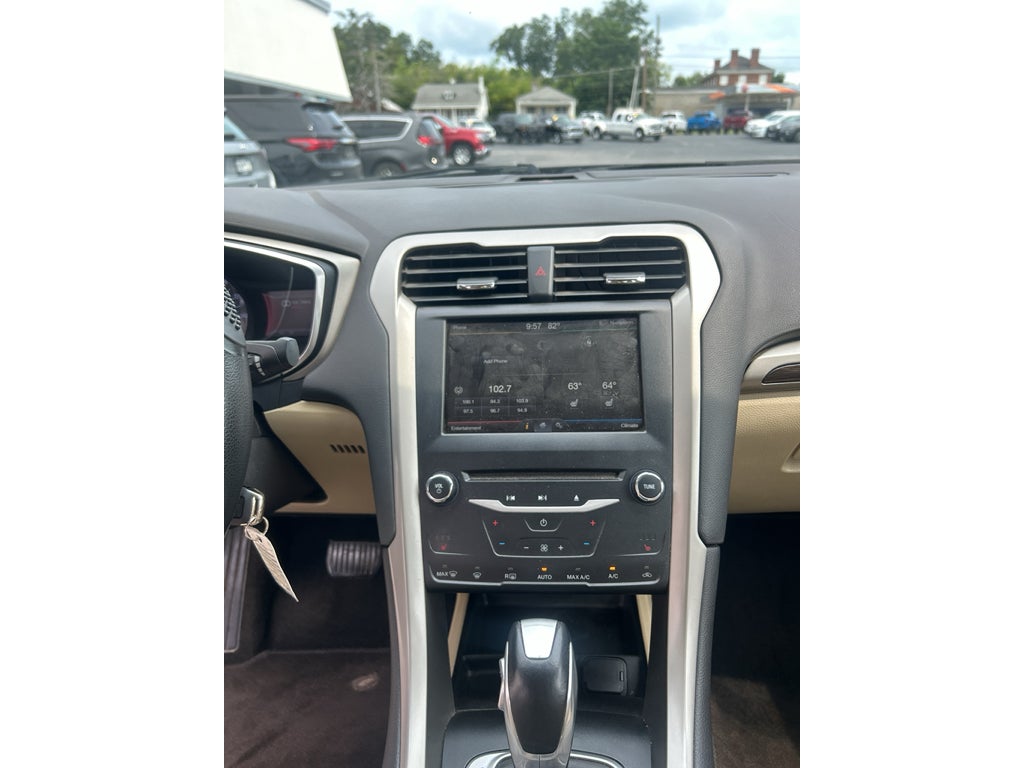 2014 Ford Fusion SE