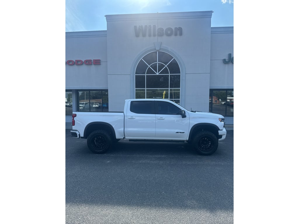 2025 Chevrolet Silverado ZR2