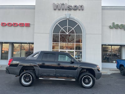 2003 Chevrolet Avalanche Base