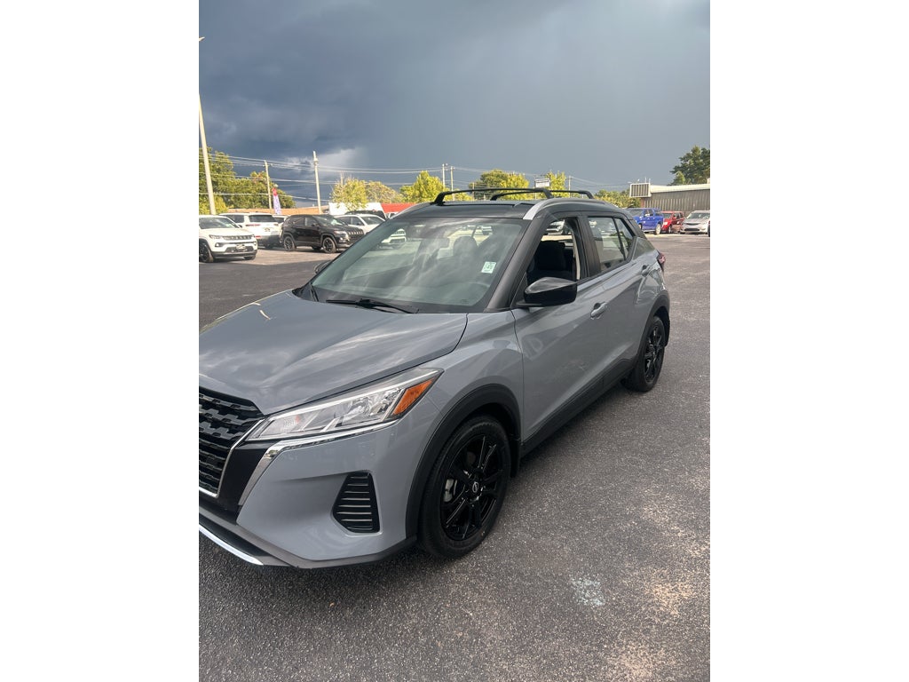 2023 Nissan Kicks SV