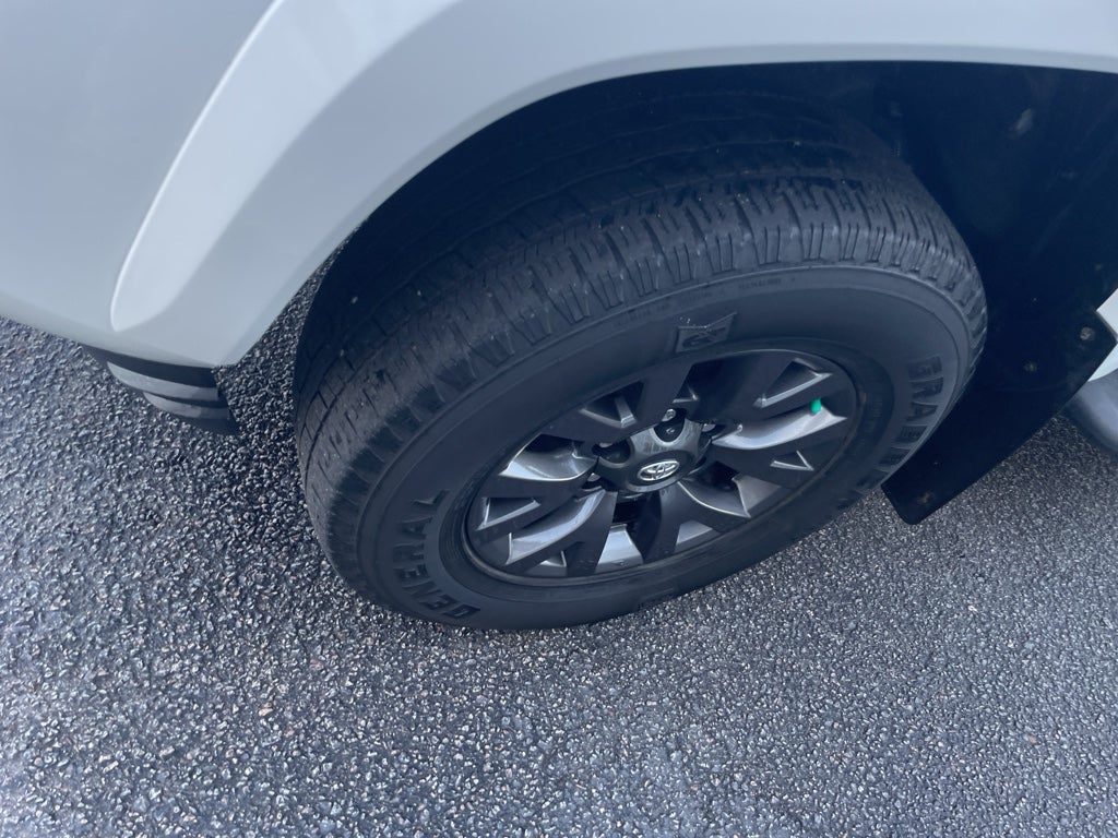 2020 Toyota Tacoma SR5