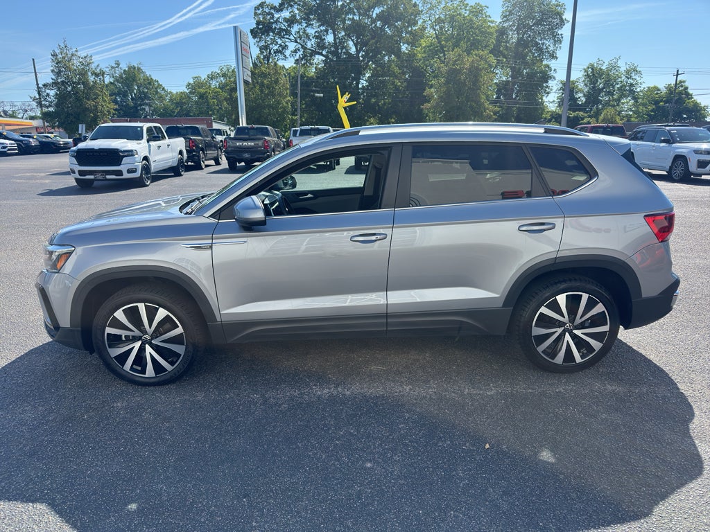 2024 Volkswagen Taos SE