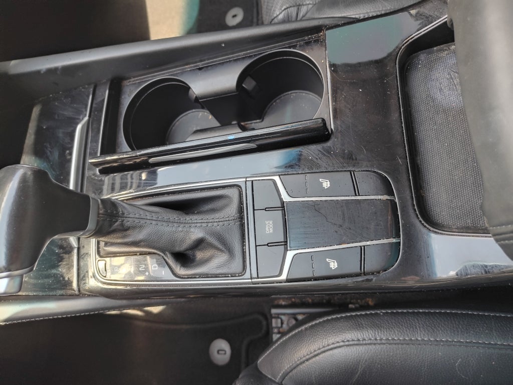 2017 Kia Cadenza Premium