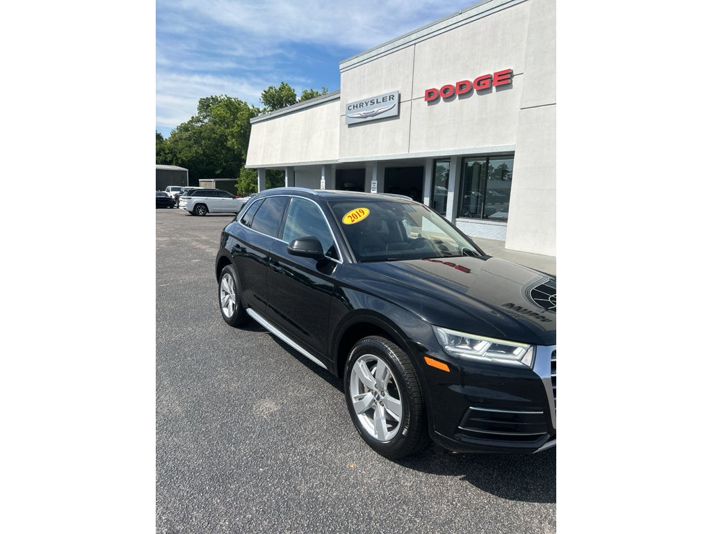 2019 Audi Q5 Premium Plus